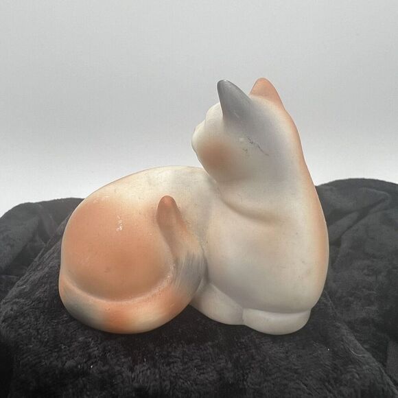 Vintage Avon Calico Cat Kitty Figurine 1984 Porcelain 2.75" Multicolor - Picture 4 of 10